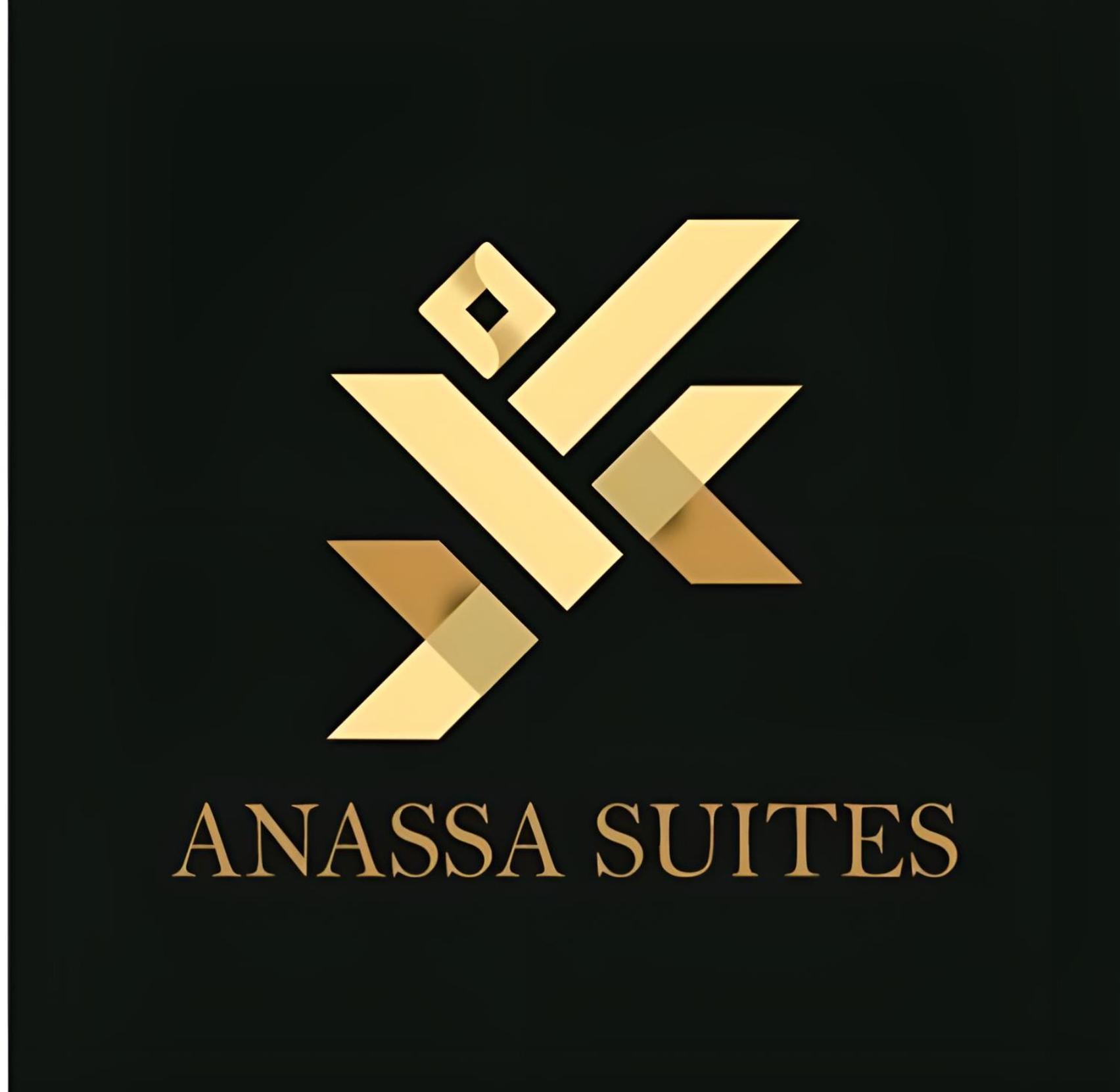 Anassa 3 Center